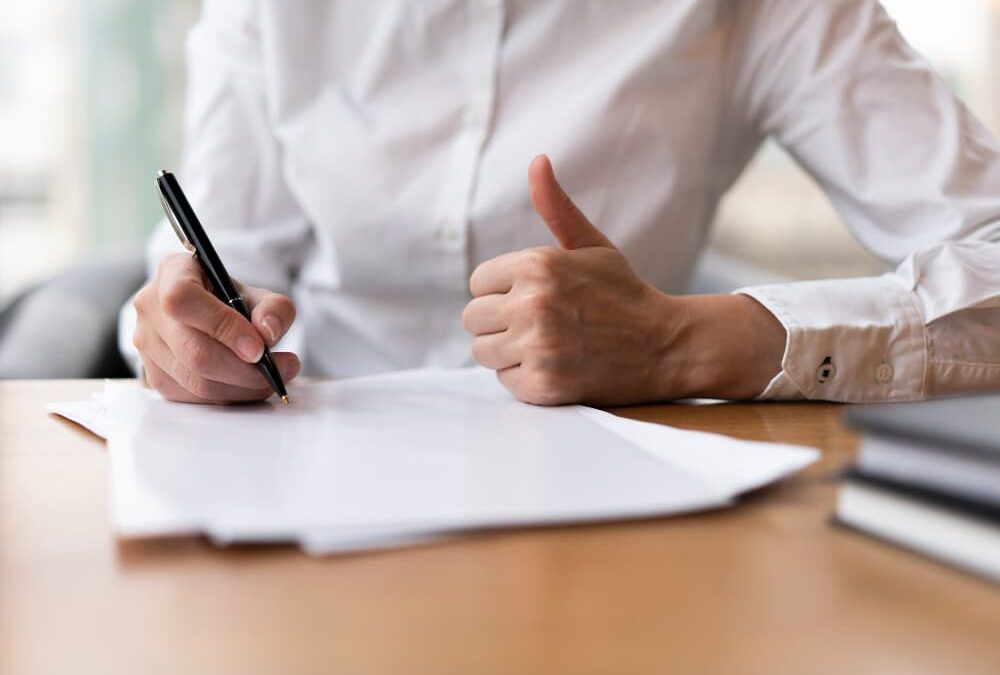 ¿Qué garantías legales deben respetar los clubes privados en un expediente sancionador?